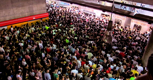 Caos nos transportes de São Paulo acontece todo dia