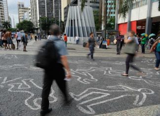 Números da violência: Uma bomba atômica no Brasil por ano; uma mulher assassinada a cada 2h