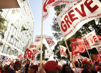 Campanha da reforma da Previdência usa servidor público como bode expiatório