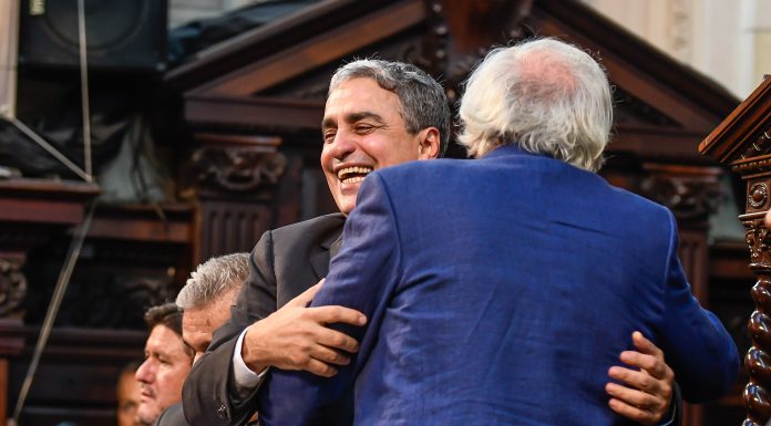 “Nova” política, velhas práticas: Ninguém solta a mão de ninguém na ALERJ