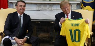 Bolsonaro e Paulo Guedes nos Estados Unidos: Yes! Nós temos banana!