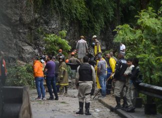 RJ: Descaso dos governos provoca dez mortes em temporal na cidade