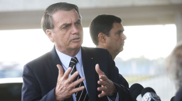 Derrotar o projeto de ditadura e semi-escravidão de Bolsonaro