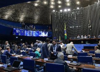 Reforma da Previdência será votada dia 4 na CCJ do Senado e prevê PEC paralela com mais ataques