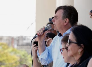 Rechaçar a escalada autoritária de Bolsonaro