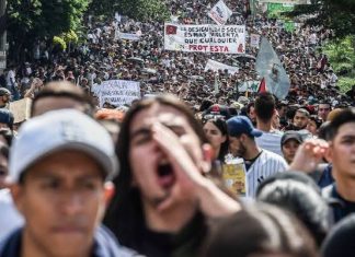 Editorial: Organizar a luta para derrotar Bolsonaro já