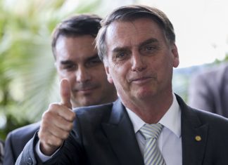 Corrupção e milícia: Escândalo envolvendo Flávio Bolsonaro expõe hipocrisia da família no poder
