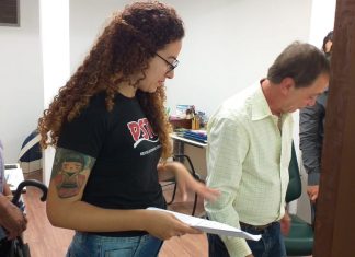 SP: Professora Flávia (PSTU) protocola representação contra deputado “Mamãe Falei”