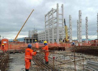 Demissão em massa durante a pandemia ameaça a vida dos operários do Comperj