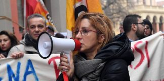 Itália: “A explosão de greves operárias é para não morrer”