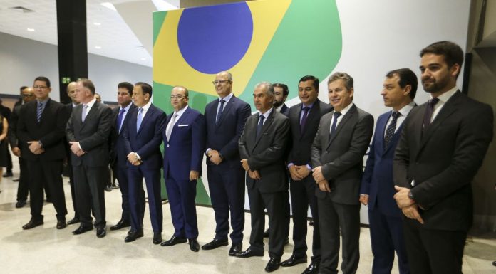 COVID-19: governadores tentam se diferenciar de Bolsonaro, mas não são alternativa