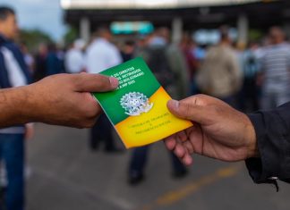 Congresso se aproveita da pandemia para aprovar “carteira verde e amarela”