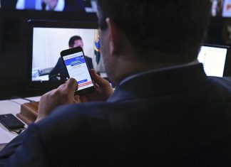 Senado aprova congelamento do salário dos servidores