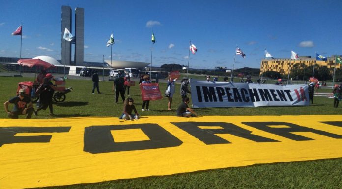 PSTU assina pedido de impeachment junto com mais de 400 organizações e partidos