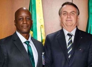 Abaixo Bolsonaro e seus capitães do mato que se apossaram da Fundação Palmares!