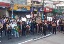 Em São Gonçalo (RJ), manifestantes protestam contra violência policial e por justiça para João Pedro