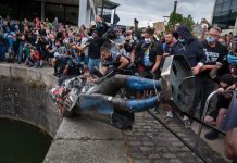 Os símbolos deles e os nossos