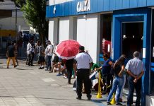 É mentira que o governo não tem dinheiro para manter o auxílio emergencial