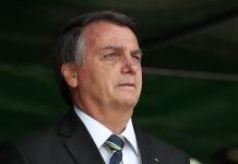 Renda Brasil: Bolsonaro dá com uma mão o que tira com as duas