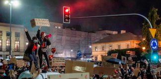 Polônia vive nova onda de protestos contra restrições ao aborto