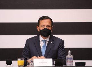 Doria muda critérios para reabrir as escolas mesmo com aumento de casos