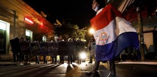 Paraguai | Fora Marito, Fora Cartes, Fora Todos!