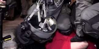 Nas mãos de seus algozes, palestinos e colombianos enfrentam armas sionistas