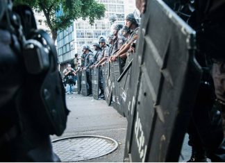 Operação policial em São Gonçalo deixa um morto e um ferido. Caso reacende debate sobre segurança pública no Rio de Janeiro