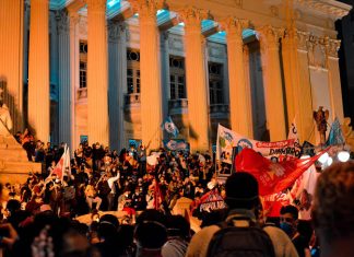 Garantir o acesso dos filhos da classe trabalhadora ao Ensino Superior público, gratuito e de qualidade