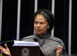 PI: Governadora Regina Sousa (PT) ataca greve dos trabalhadores da educação com desconto de salário