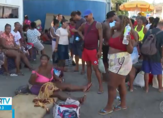 BA: Ambulantes sofrem humilhação e truculência na luta por cadastro para trabalhar no Carnaval