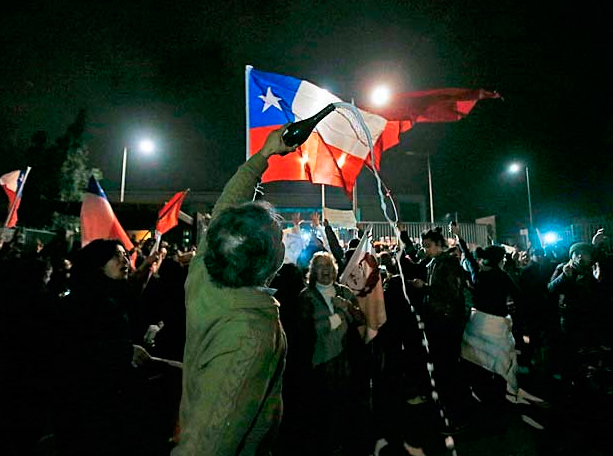 Morre o ditador Manuel Contreras, e chilenos festejam